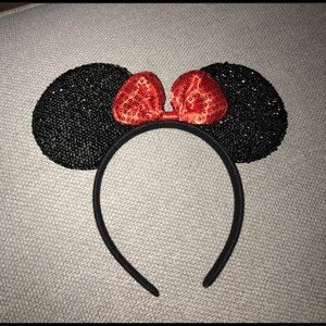 Minnie Mouse Ears (unofficial) 😍